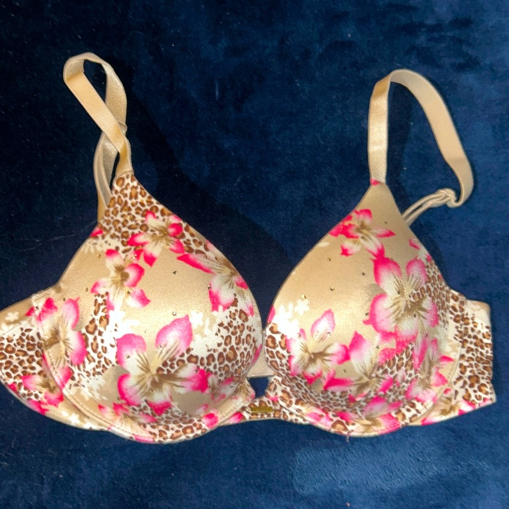 Victoria Secrets‎ Floral Plunge Style Bra Size 32B